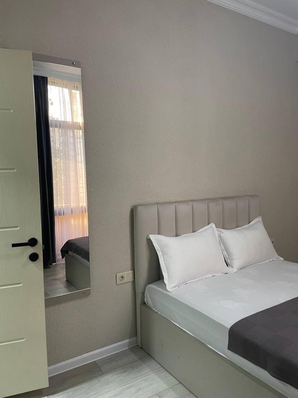 Guest House Nima Kutaiszi Kültér fotó